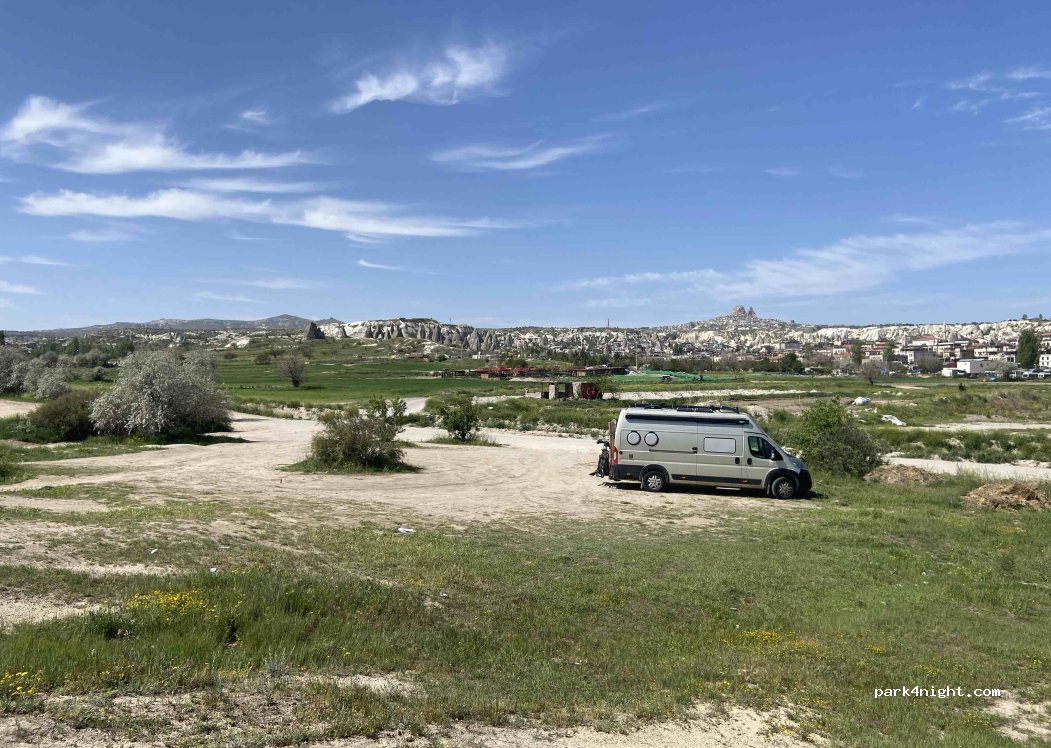 (50180) Göreme - Unnamed Road — foto