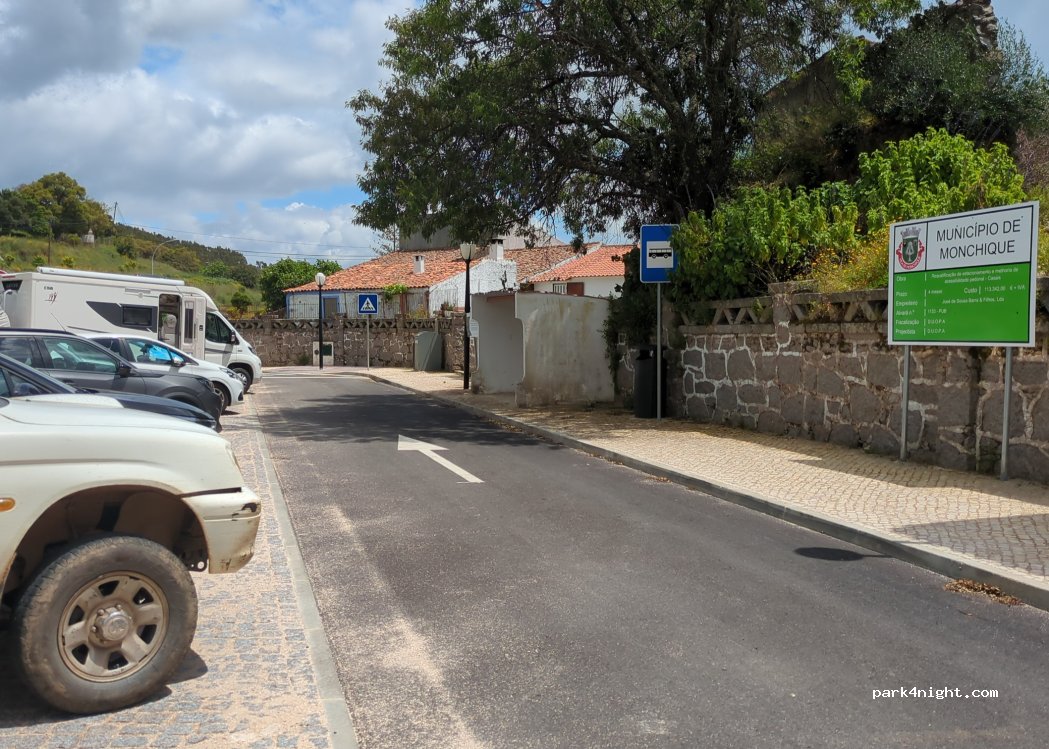 (8550) Monchique - 1 Rua da Esperança — foto