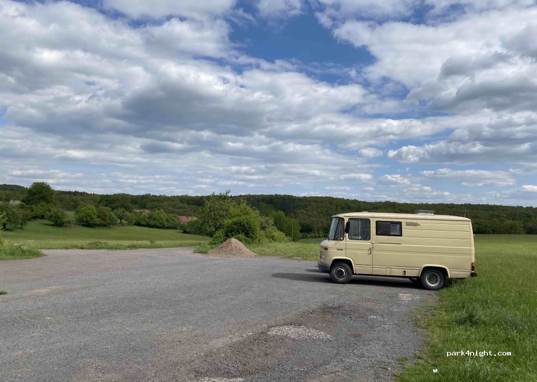 (962 51) Čabradský Vrbovok - Unnamed road — foto 2