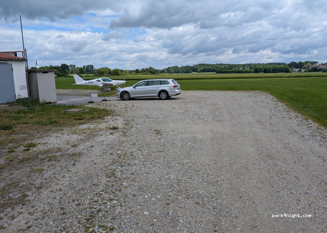 (84137) Vilsbiburg - 1 Flugplatz — foto