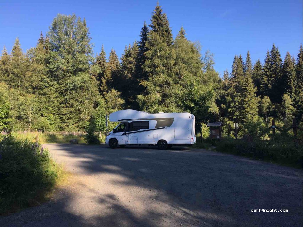 (341 92) Modrava - 16910 — foto 3
