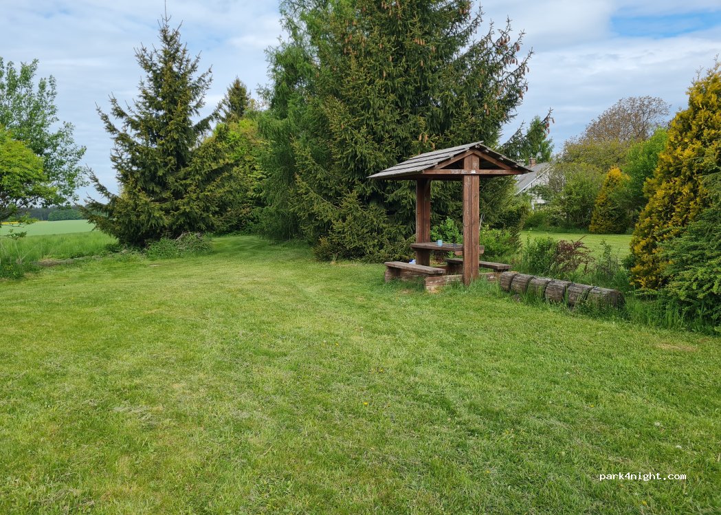 (564 01) Pastviny - Unnamed Road — foto 2