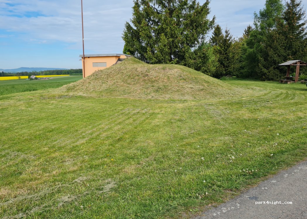 (564 01) Pastviny - Unnamed Road — foto 3