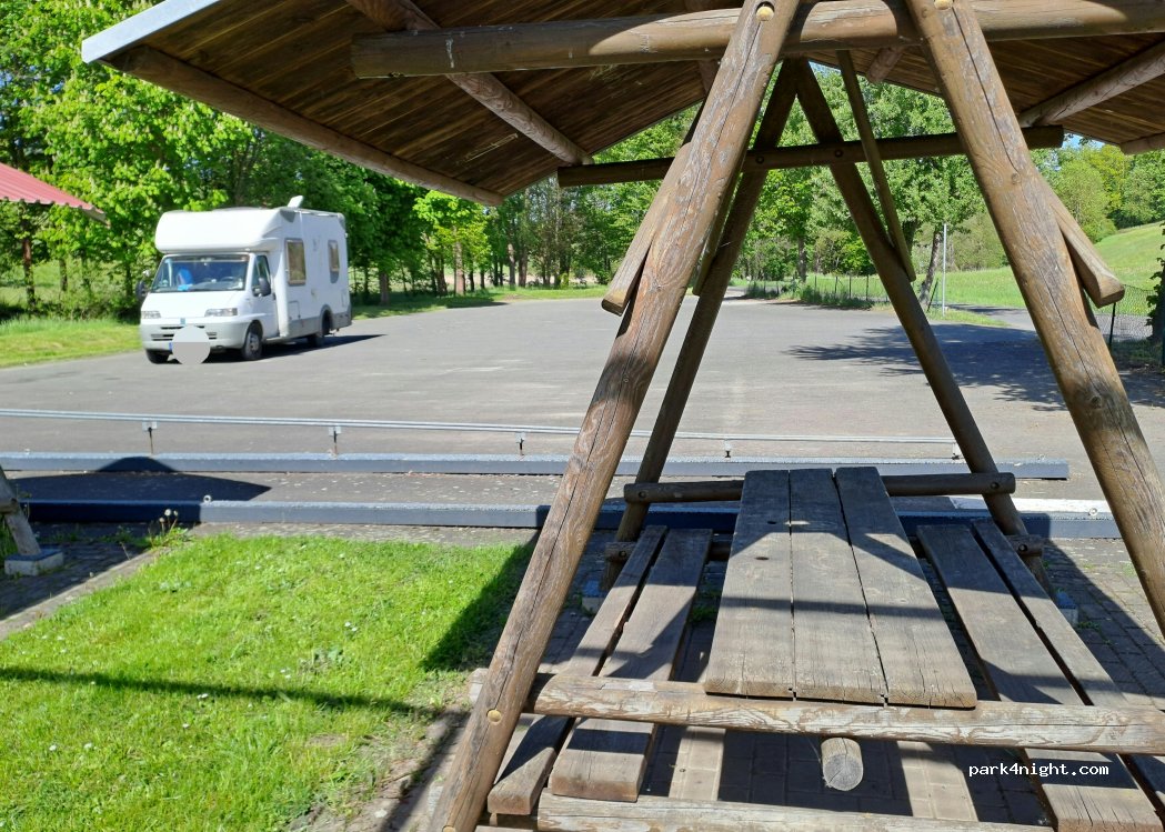 (07646) Kleinebersdorf - 1 Dorfstraße — foto 2