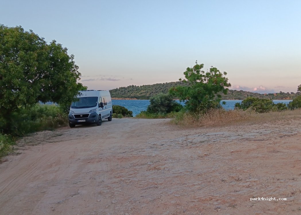 (630 78) Lagonisi - Unnamed road — foto