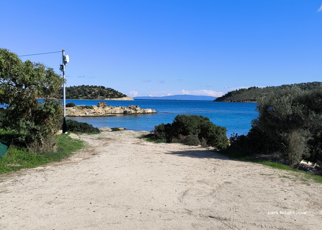 (630 78) Lagonisi - Unnamed road — foto 2