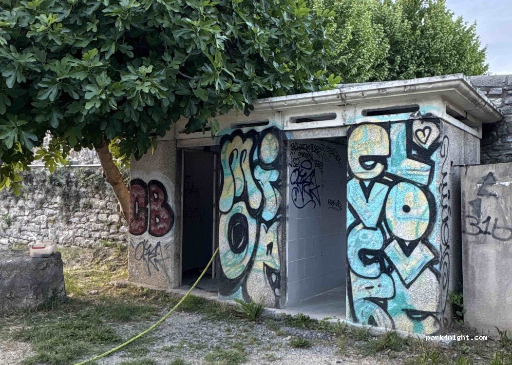 (30610) Sauve - 1 Place de la Vabre — foto