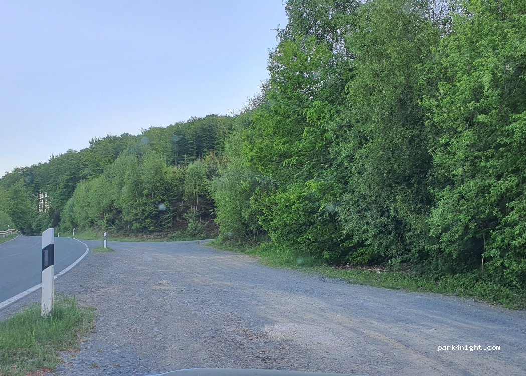 (59909) Bestwig - Unnamed Road — foto