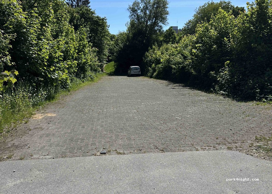 (42929) Wermelskirchen - 8 Rot-Kreuz-Straße — foto 2