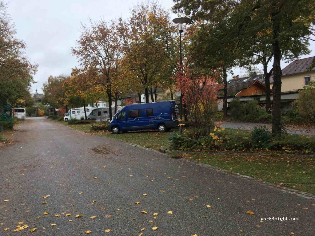 Wohnmobilstellplatz Griesstraße — foto 2