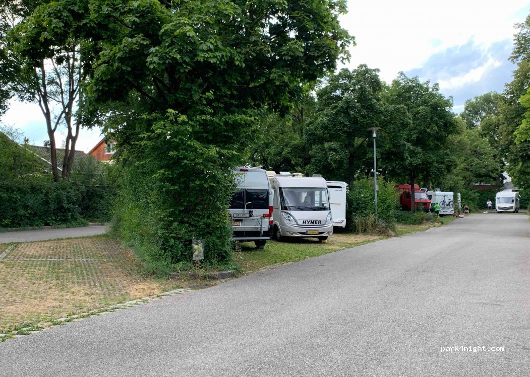 Wohnmobilstellplatz Griesstraße — foto 3
