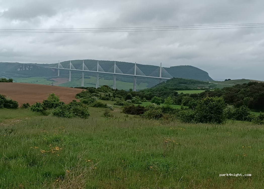 (12100) Millau - — foto