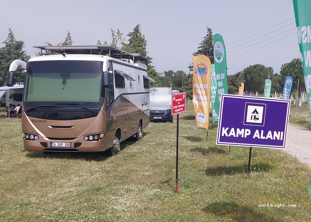 Eşme Belediyesi Kamp ve Karavan Parkı — foto 4