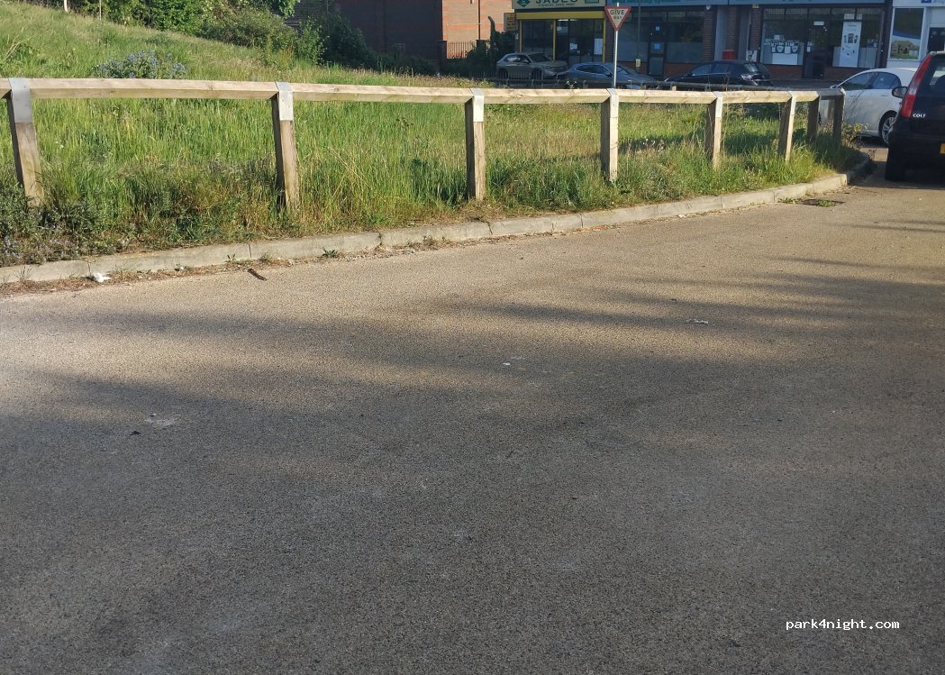 (SM7 3PP) Banstead - 5 Rectory Lane — foto 2