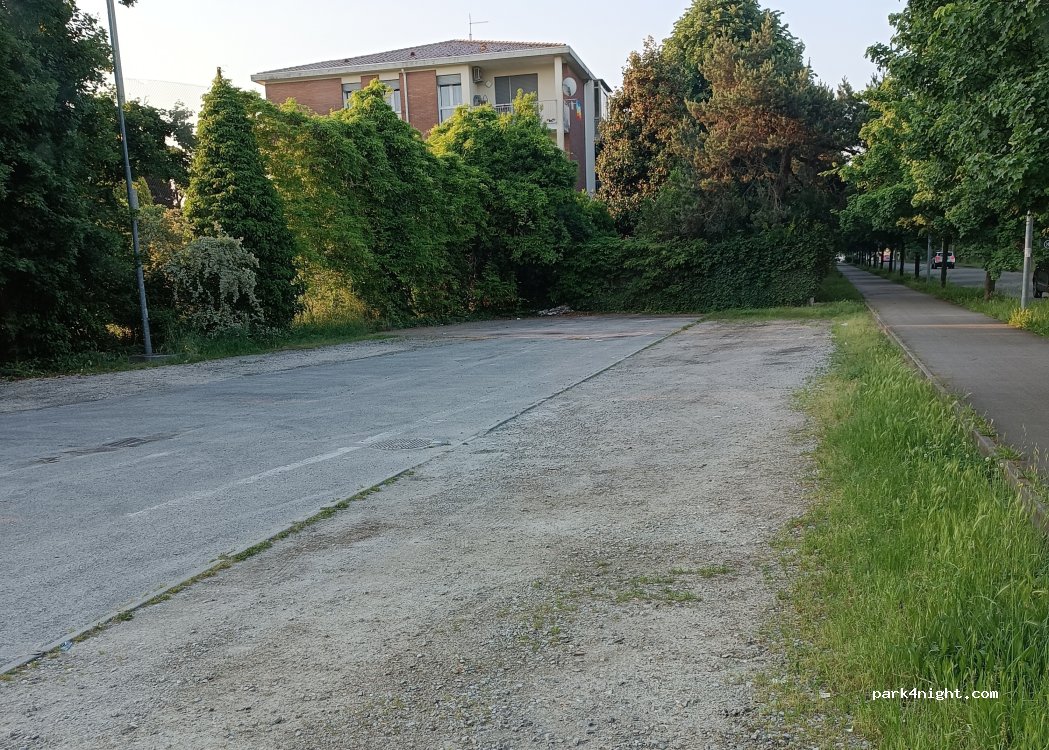 (35125) Padova - 33 Via Giuseppe Parini — foto