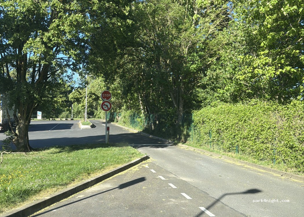 (77330) Ozoir-la-Ferrière - N4 — foto 2