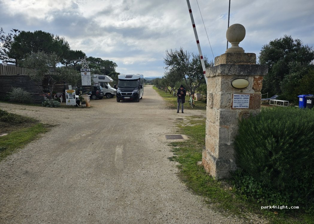 Area Sosta Camper al Mare Ostuni — foto 4