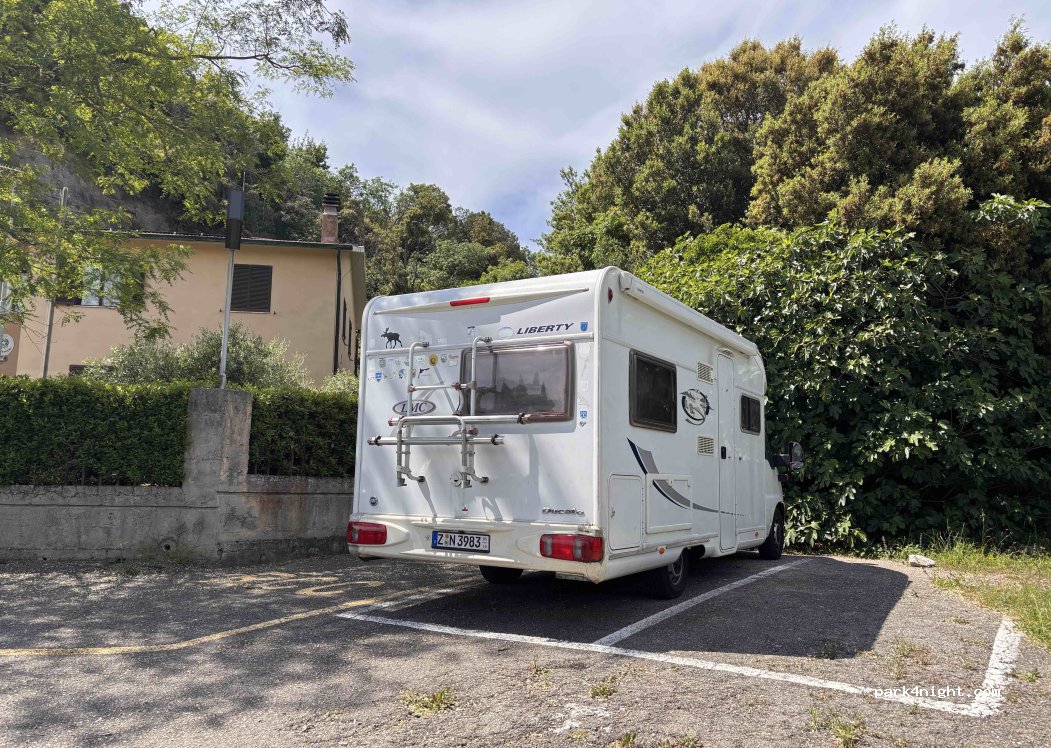 (57020) Sassetta - Via di Castagneto — foto