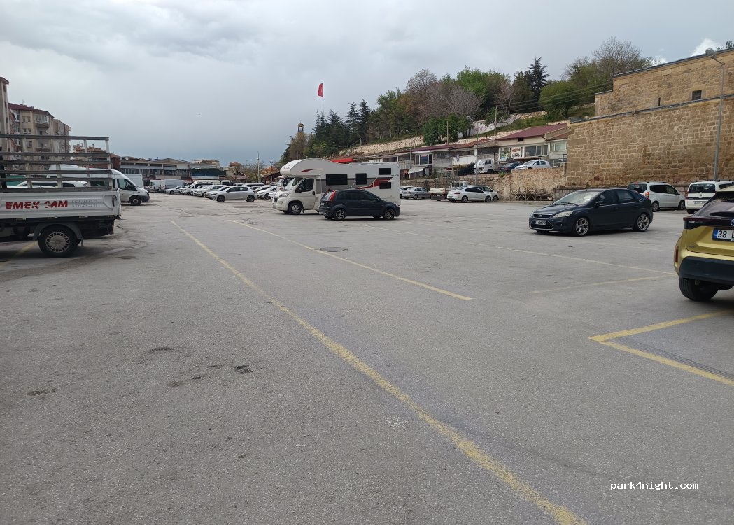 (51100) Niğde Merkez - 22 Kunt Sokak — foto