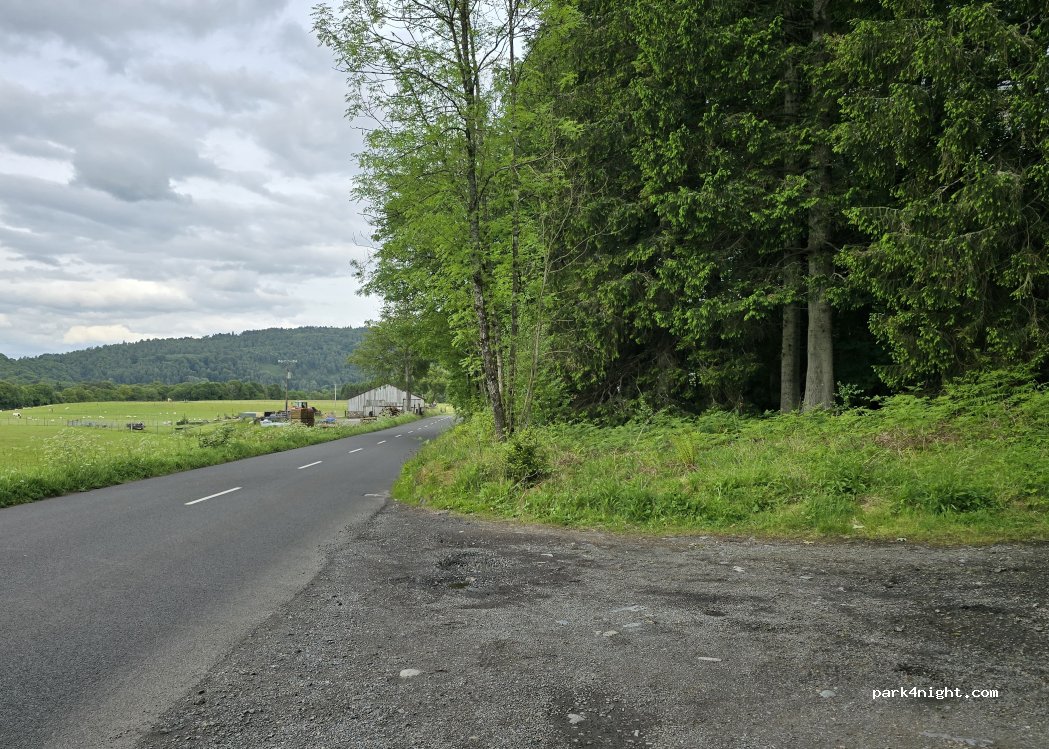 (PH8 0JR) Dunkeld - Old Military Road — foto