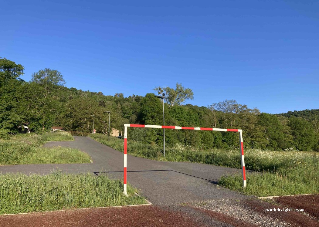 (63530) Volvic - 1 Impasse des Châtaigniers — foto