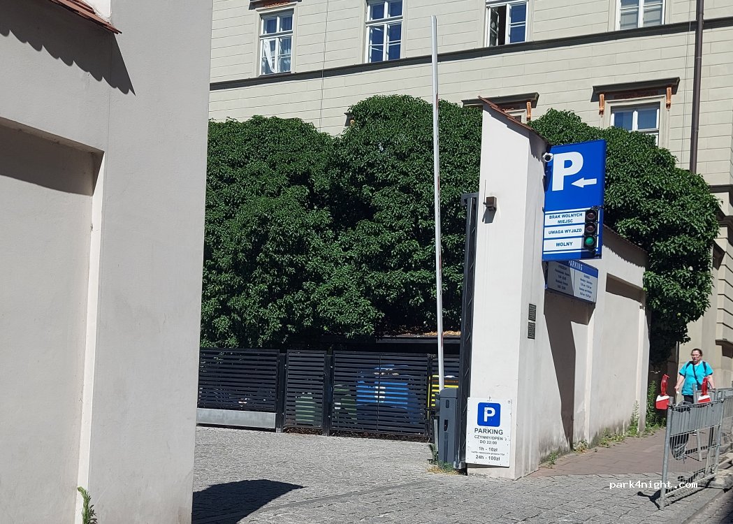 (31-004) Kraków - 6 Franciszkańska — foto
