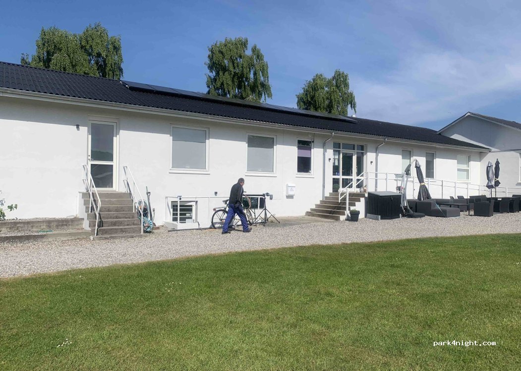 Rudkøbing Camping / Bed & Breakfast — foto