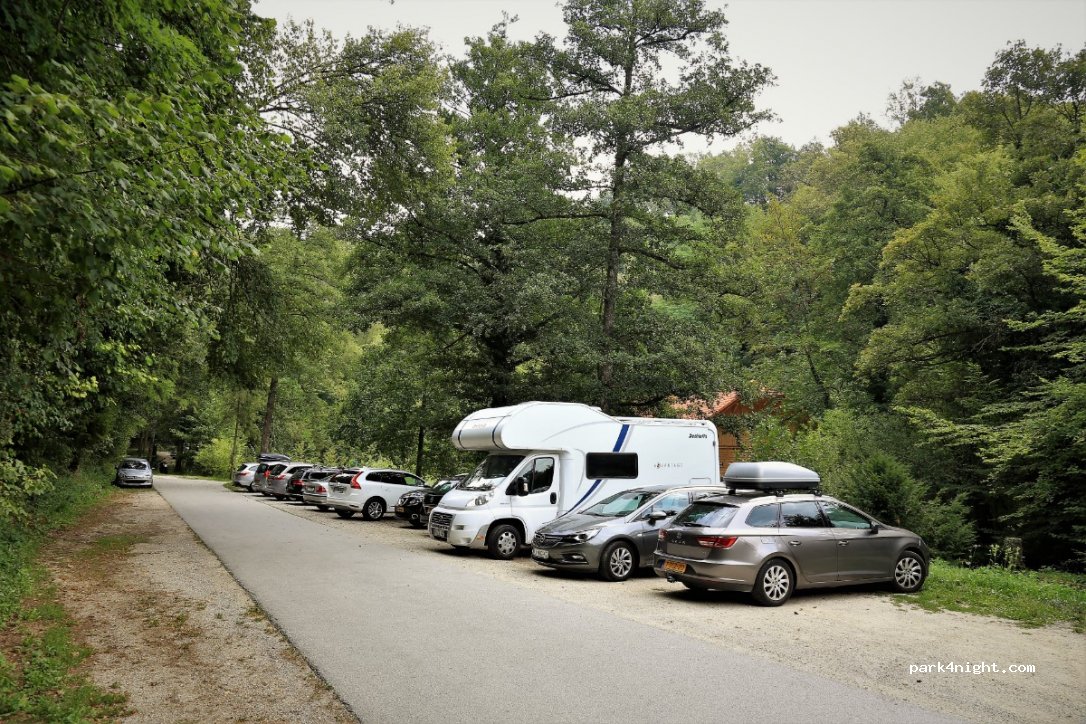 (8311) Globočice pri Kostanjevici - 26 Globočice pri Kostanjevici — foto