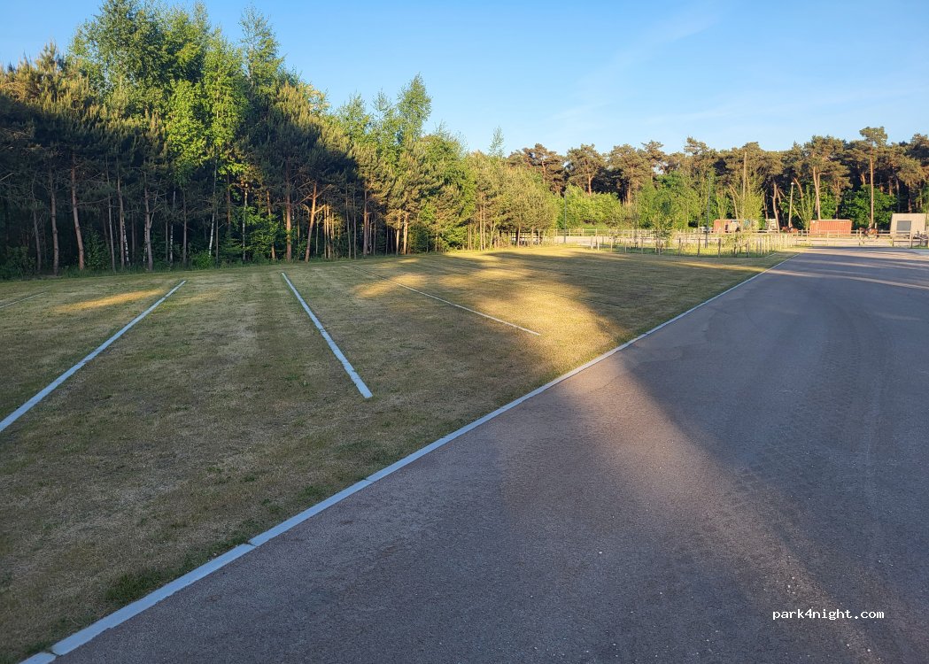 (3920) Lommel - 201 Speelpleinstraat — foto