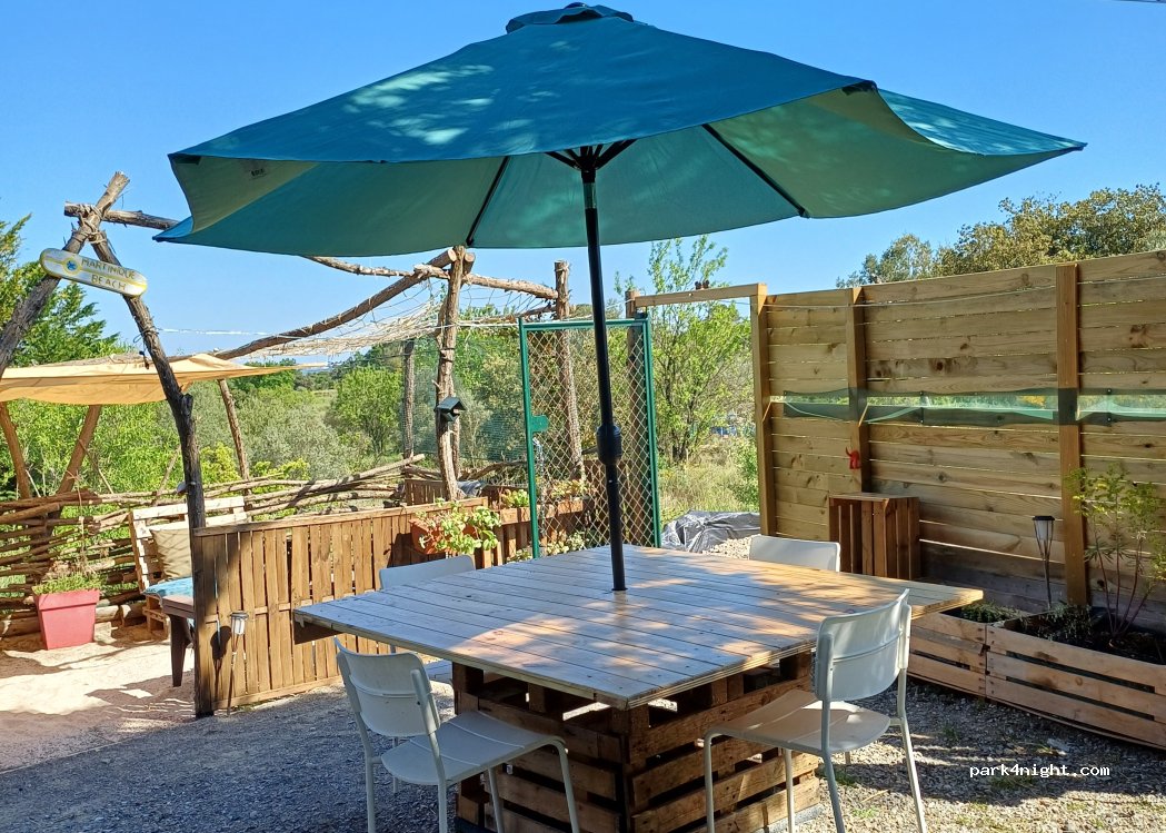 Espace aménagé et détente au milieu de la nature — foto 3