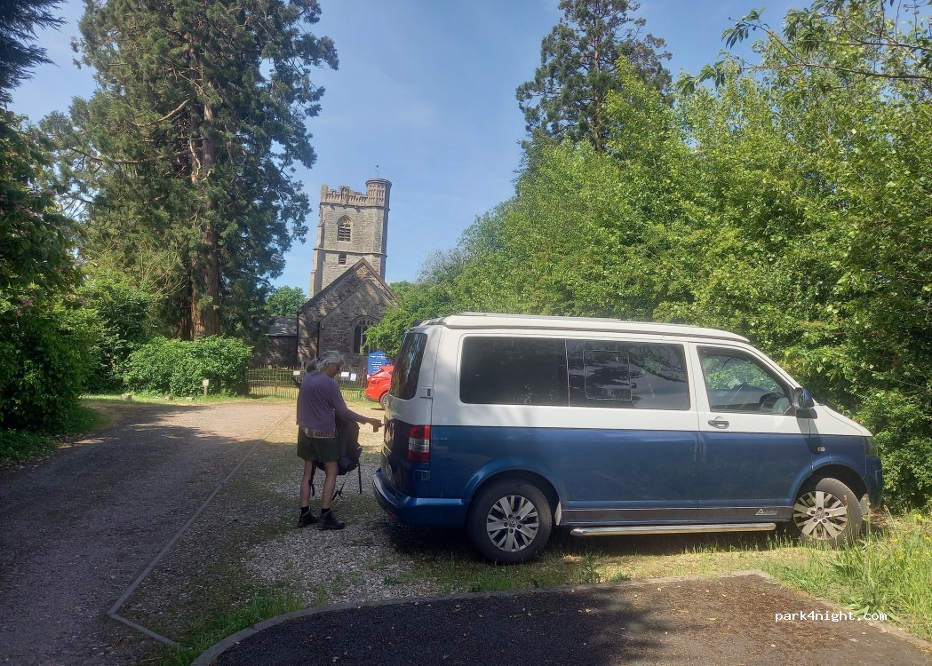 (NP10 8SN) Saint Brides - 1 Church Road — foto