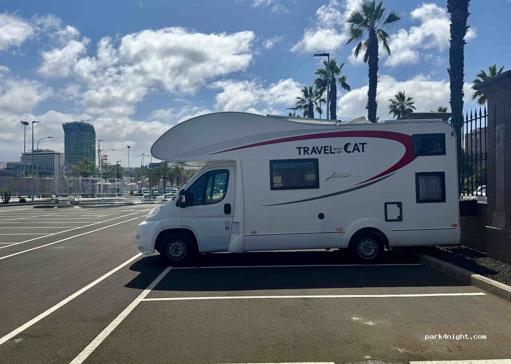 (35008) Las Palmas de Gran Canaria - 11 Avenida de los Consignatarios — foto 3