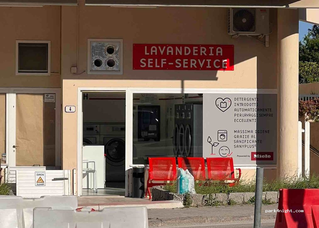 (57034) Marina di Campo - 4 Via per Portoferraio — foto