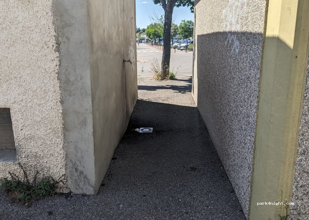 (07150) Vallon-Pont-d'Arc - 11 Avenue Jean Jaurès — foto