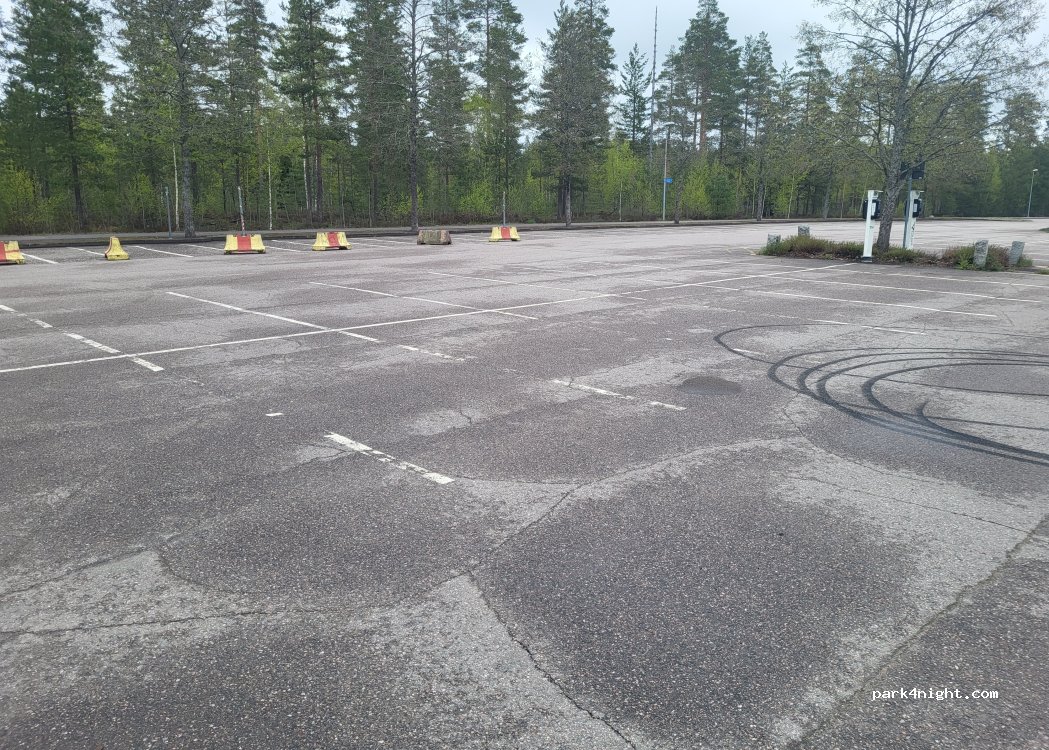 (05200) Rajamäki - 30 Sääksjärventie — foto