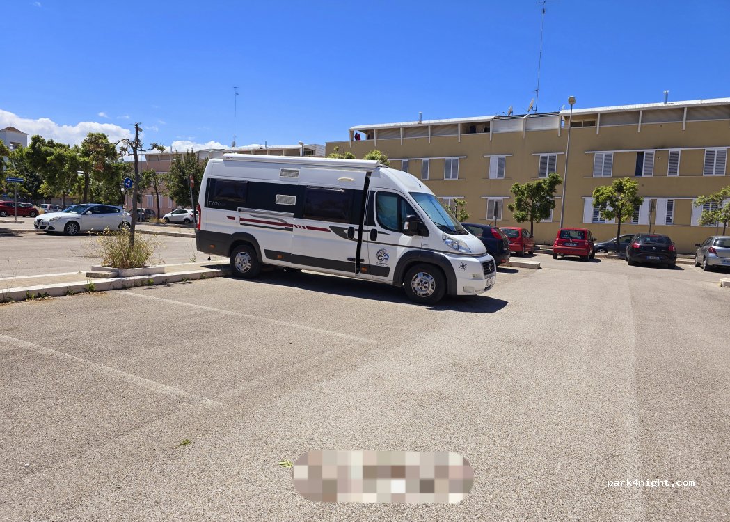 (70126) Bari - N1 Piazzale Giuseppe Alberto Pugliese — foto 2