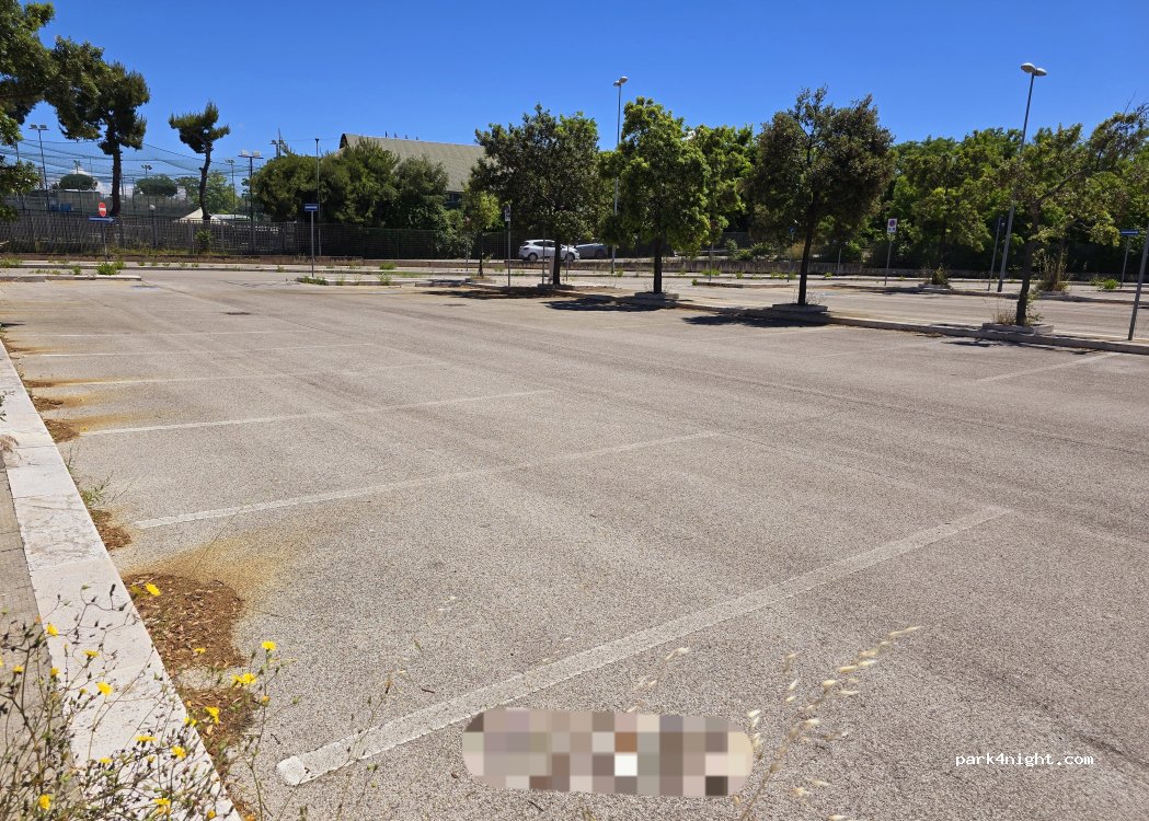 (70126) Bari - N1 Piazzale Giuseppe Alberto Pugliese — foto 3
