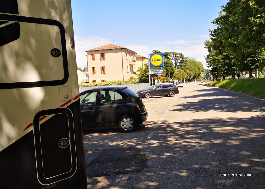 (35141) Padova - 114C Via Sorio — foto