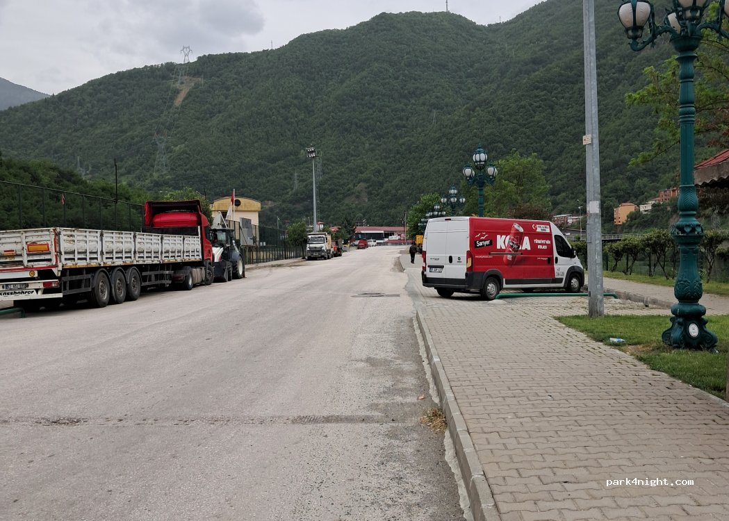 (08400) Borçka - 1100 D950 — foto