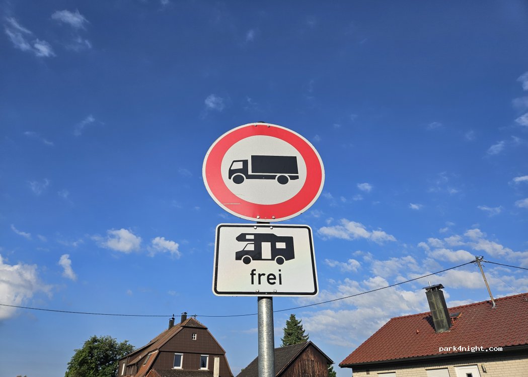 (73235) Weilheim an der Teck - 24 Kalixtenbergstraße — foto