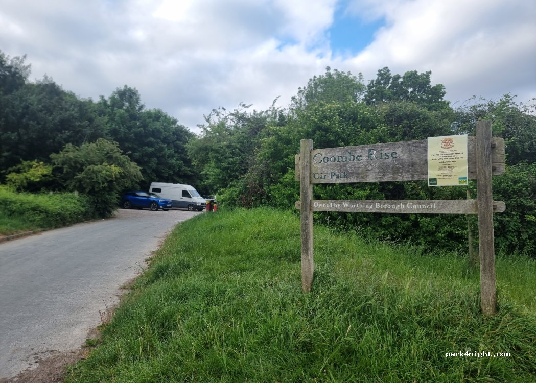 (BN14 0ED) Worthing - 42 Coombe Rise — foto