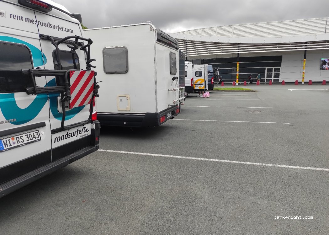(64122) Urrugne - 139-159 Route Nationale 10 — foto 4