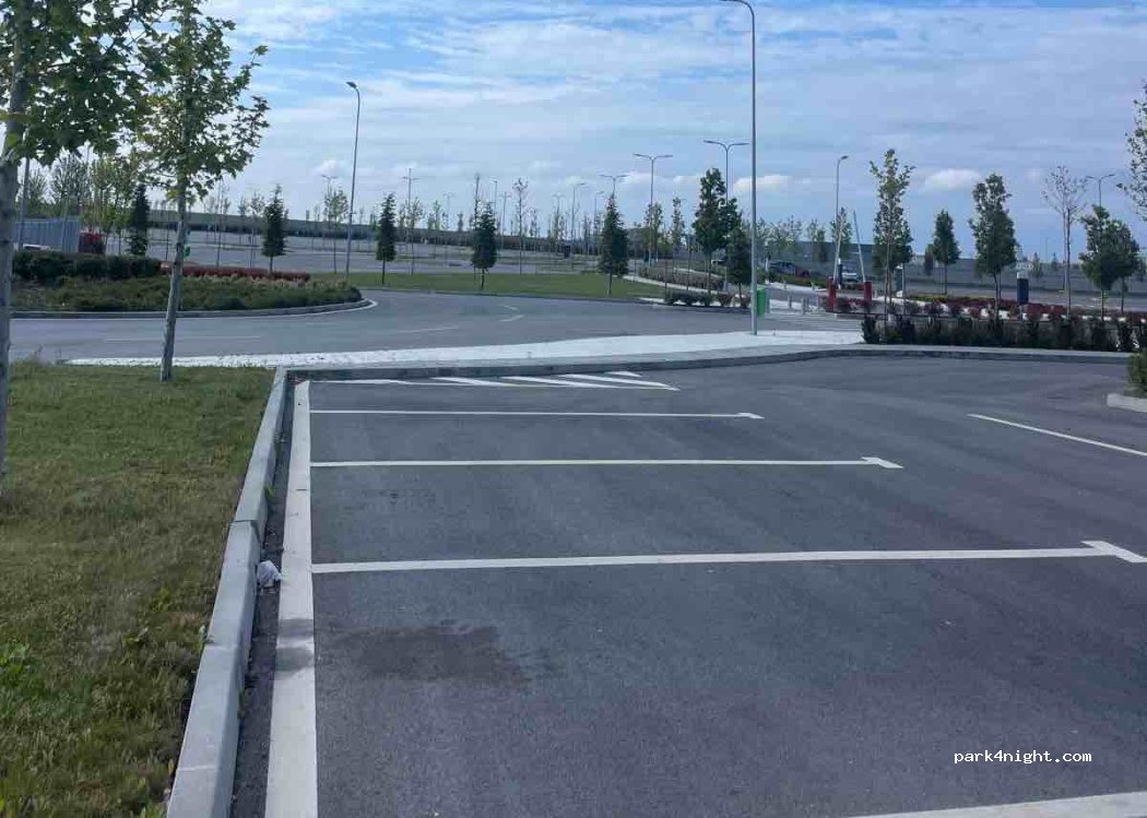(10000) Prishtina - Unnamed Road — foto