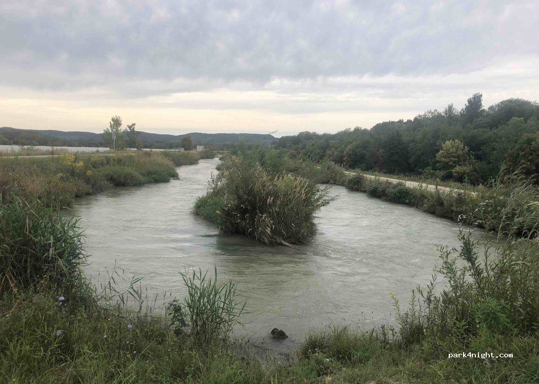 () Krems an der Donau - Unnamed Road — foto 3