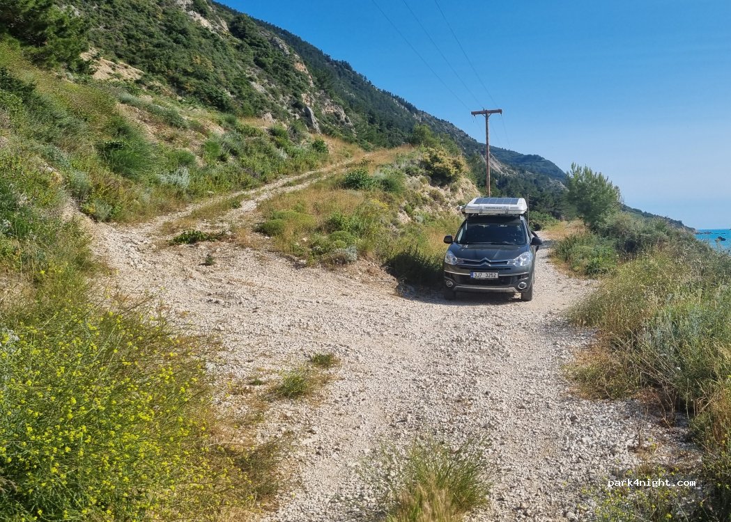 (310 80) Lefkada - Unnamed road — foto