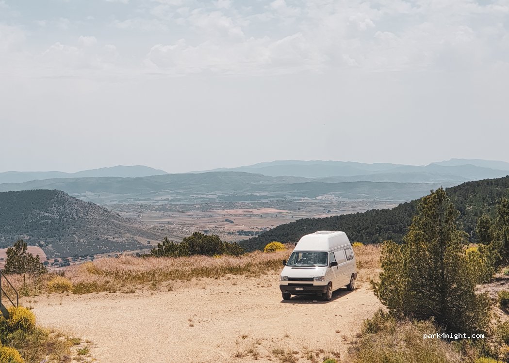 (02640) Almansa - Unnamed road — foto