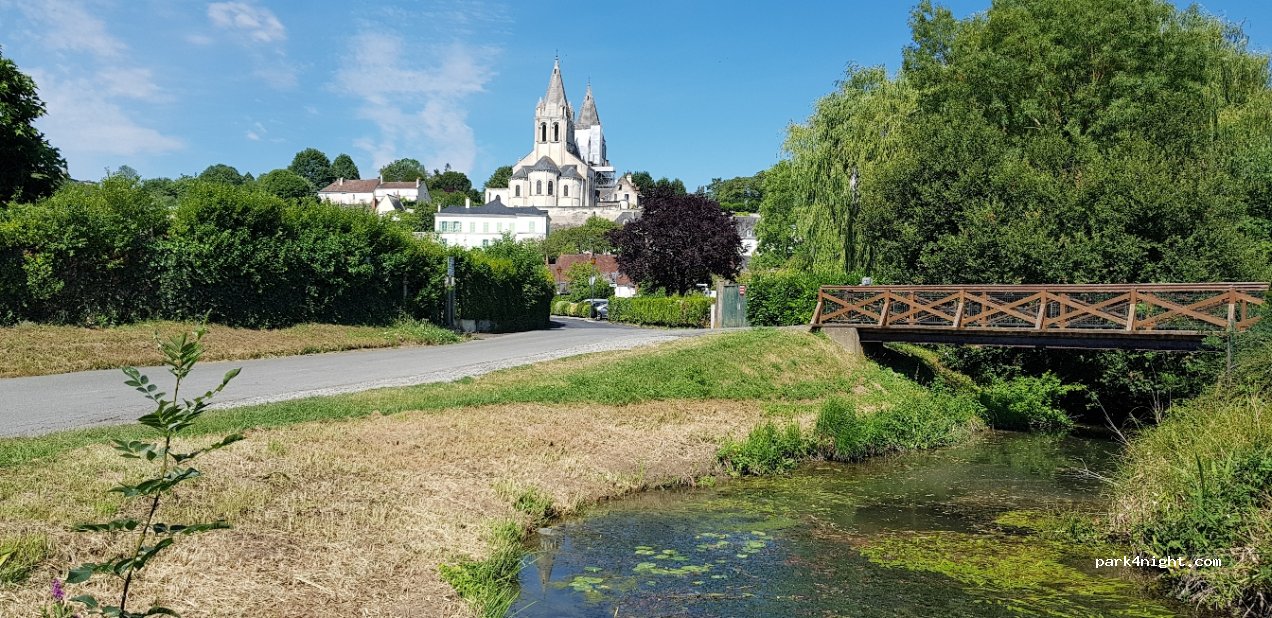 (37600) Loches - Allée du Maquis Cesario — foto 2
