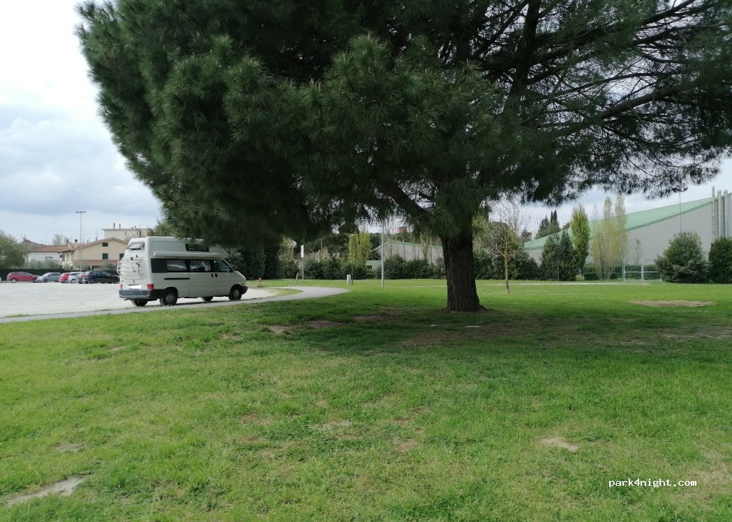 (50053) Empoli - Via Serravalle a San Martino — foto