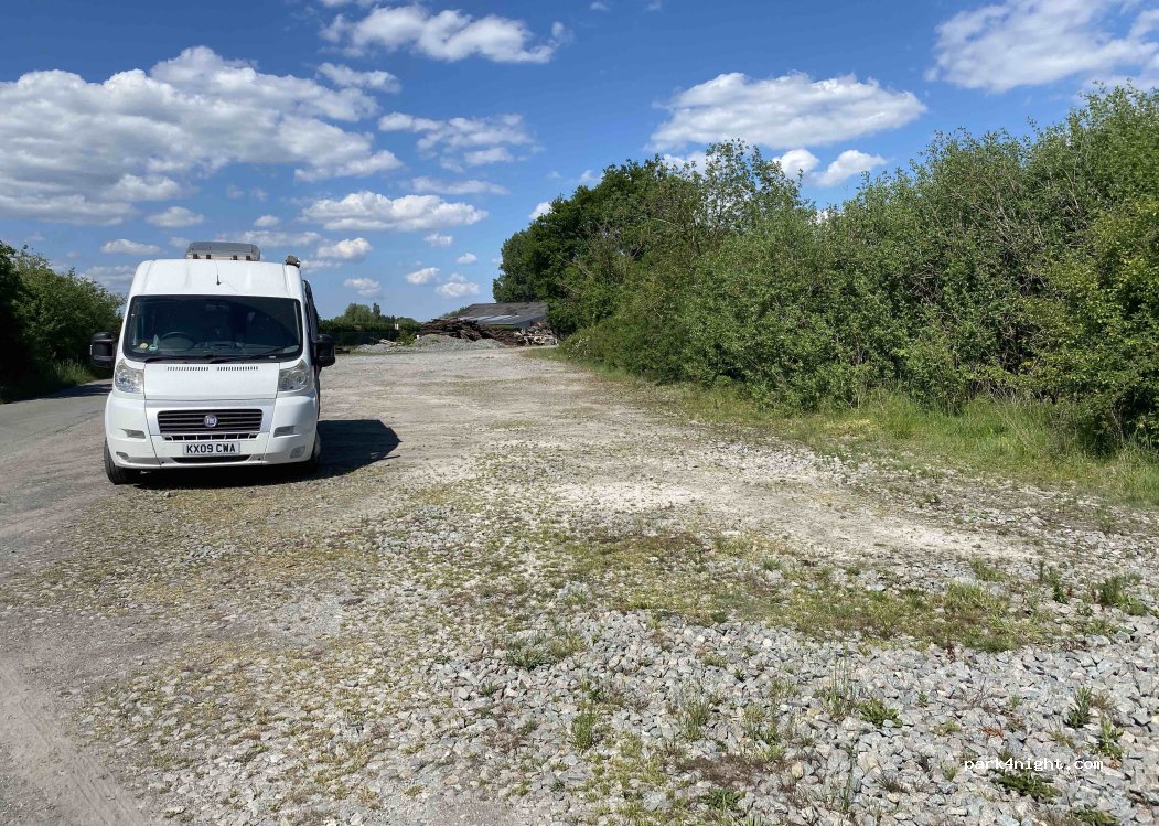 (5660) Couvin - 67 Chaussée de Givet — foto