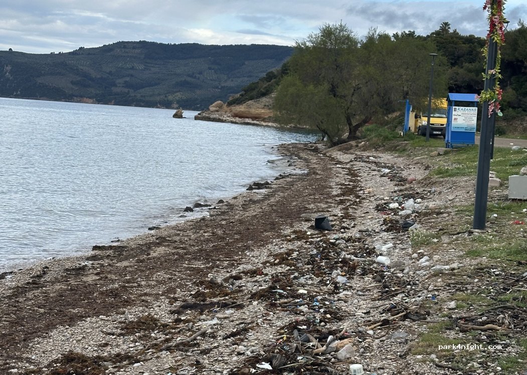 (350 01) Malesina - Unnamed Road — foto 5